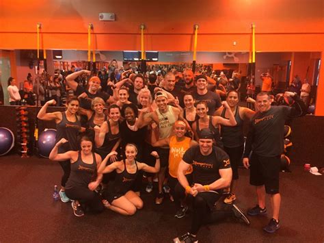 Unlike HIIT, <strong>Orangetheory</strong> uses heart-rate based interval training, with five heart-rate zones designed to increase your metabolism and help you burn more calories. . Orangetheory workout tomorrow reddit